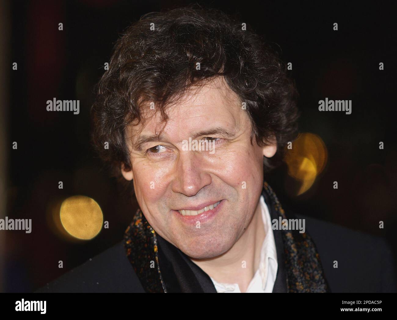 Actor Stephen Rea Arrives For The British Premiere Of His Latest Film V For Vendetta In London s Leicester Square Wednesday March 8 2006 AP Photo Max Nash Stock Photo Alamy Actor Stephen Rea Arrives For The British Premiere Of His Latest Film V For Vendetta In London s Leicester Square Wednesday March 8 2006 AP Photo Max Nash Stock Photo Alamy