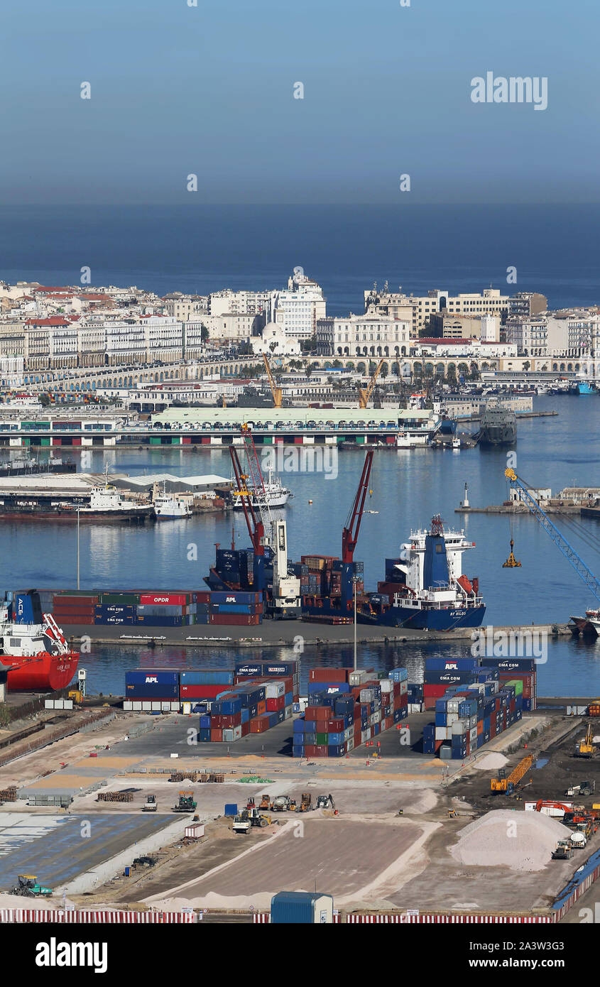 Algeria Algiers The Commercial Port And The City Stock Photo Alamy