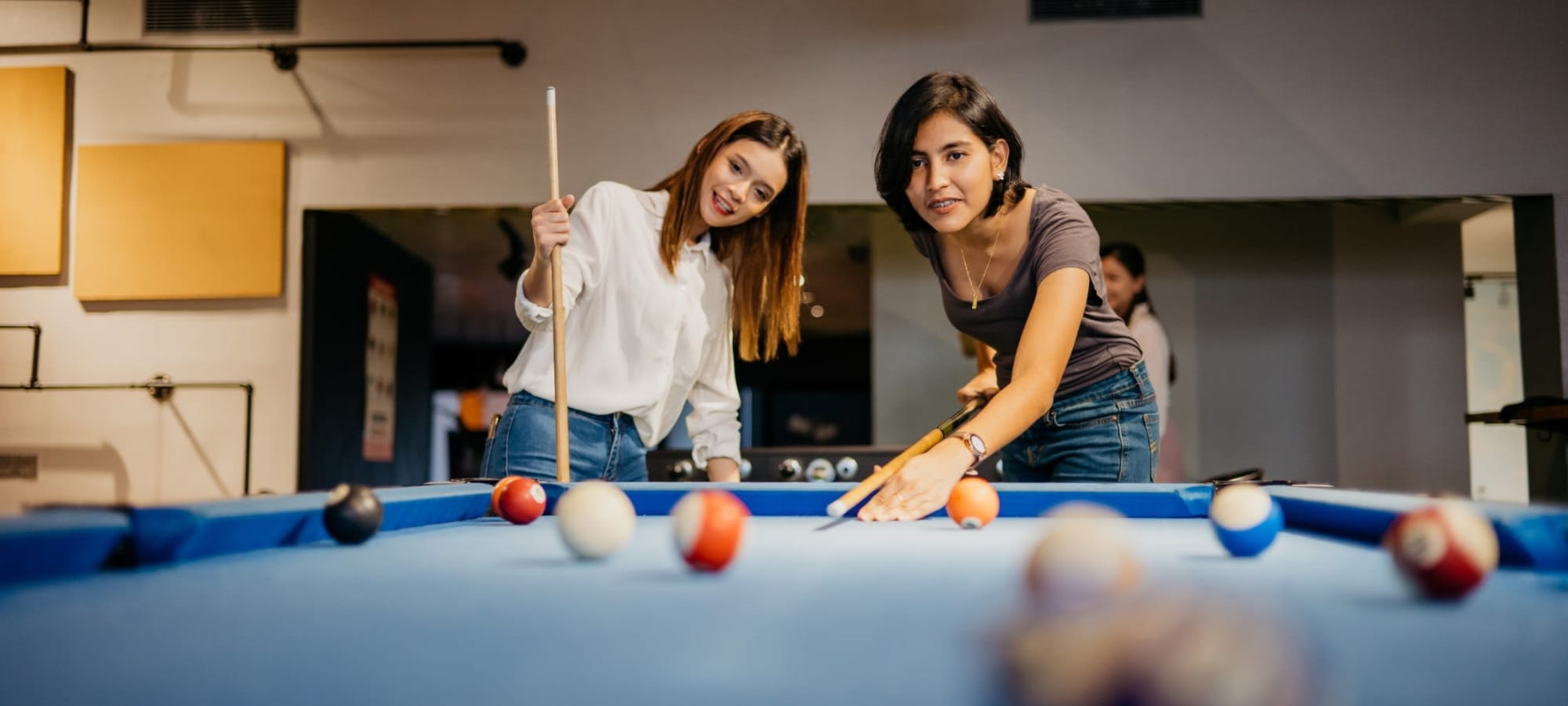 Apartments In Chicago IL W A Swimming Pool