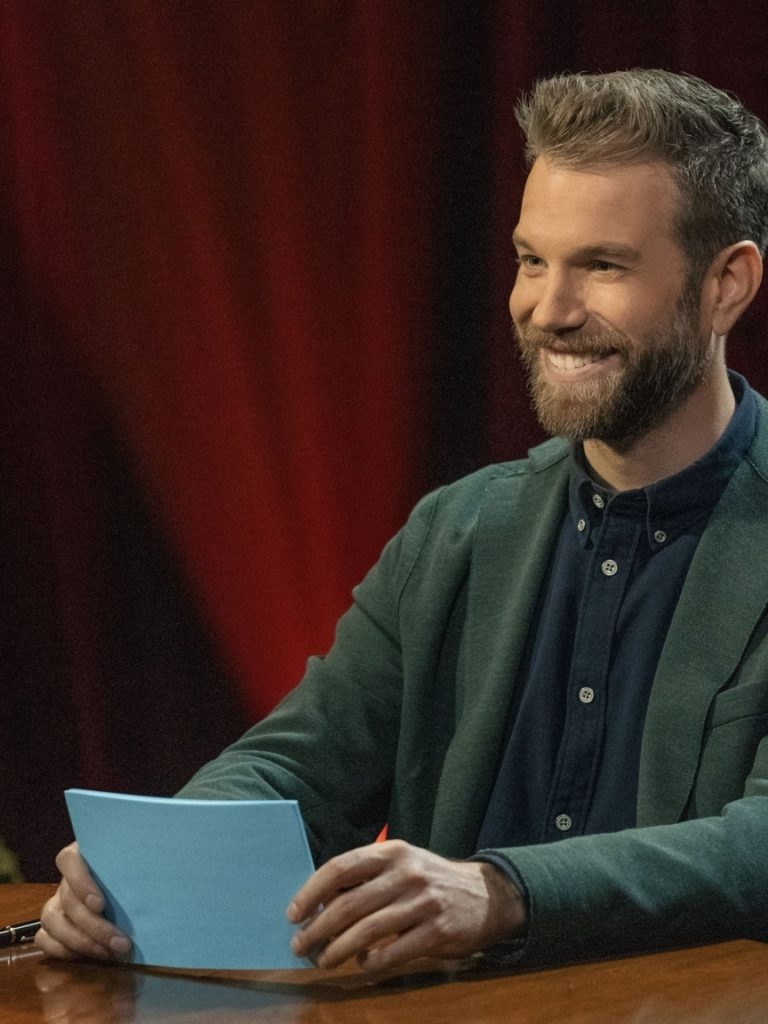 Comic Philips Crossword Clue Read