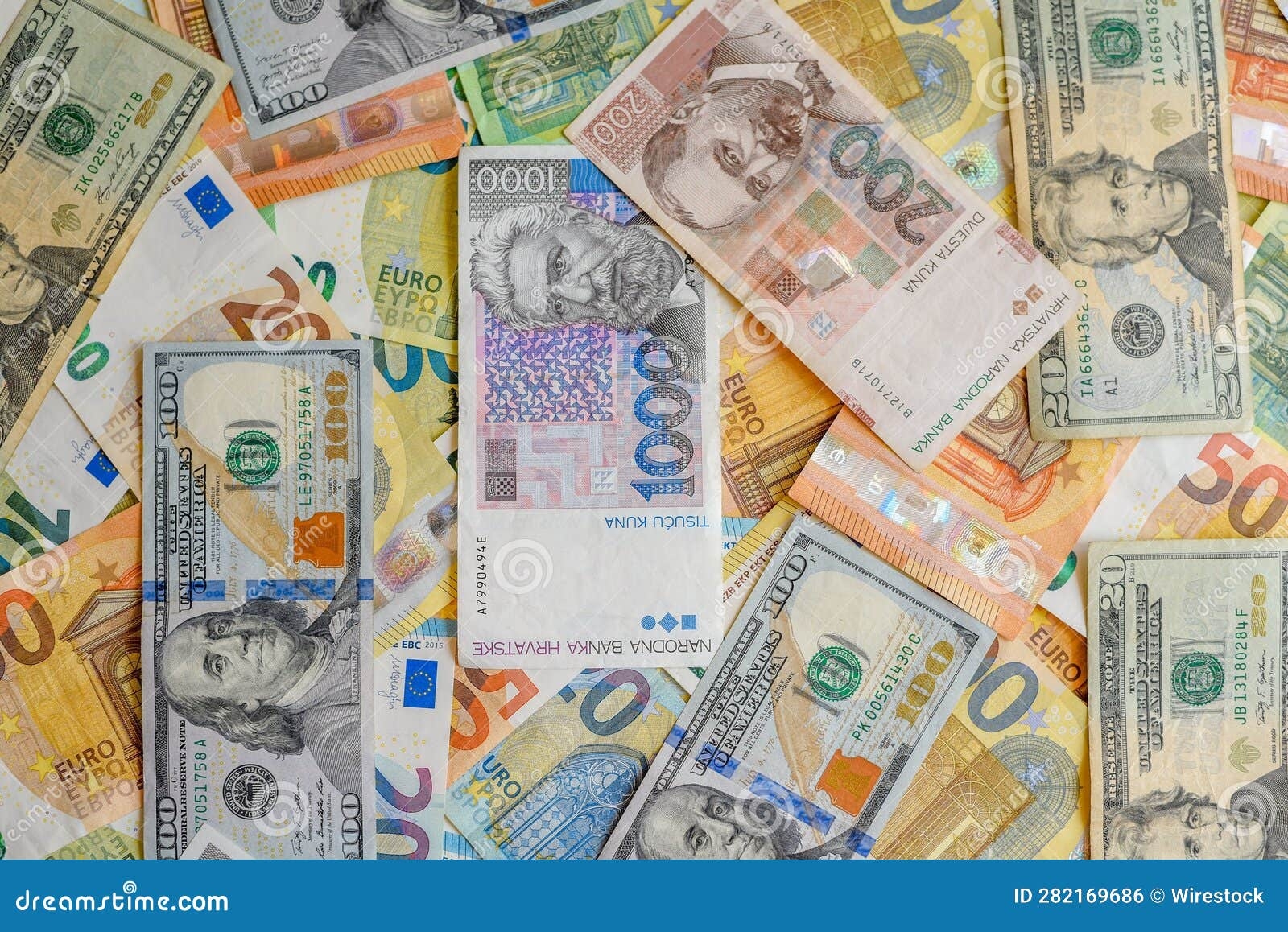 Disorderly Arrangement Stock Photos Free Royalty Free Stock Photos From Dreamstime