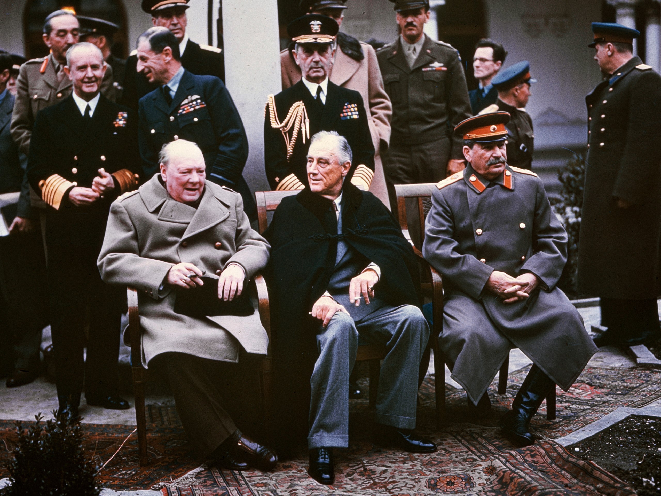 File Yalta Conference 1945 Churchill Stalin Roosevelt cropped 4 3 jpg Wikimedia Commons