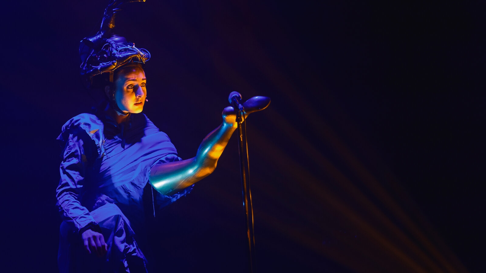  Ha Ha Ha Ha Ha Ha Ha Review Julia Masli Is A Problem Solving Clown The New York Times