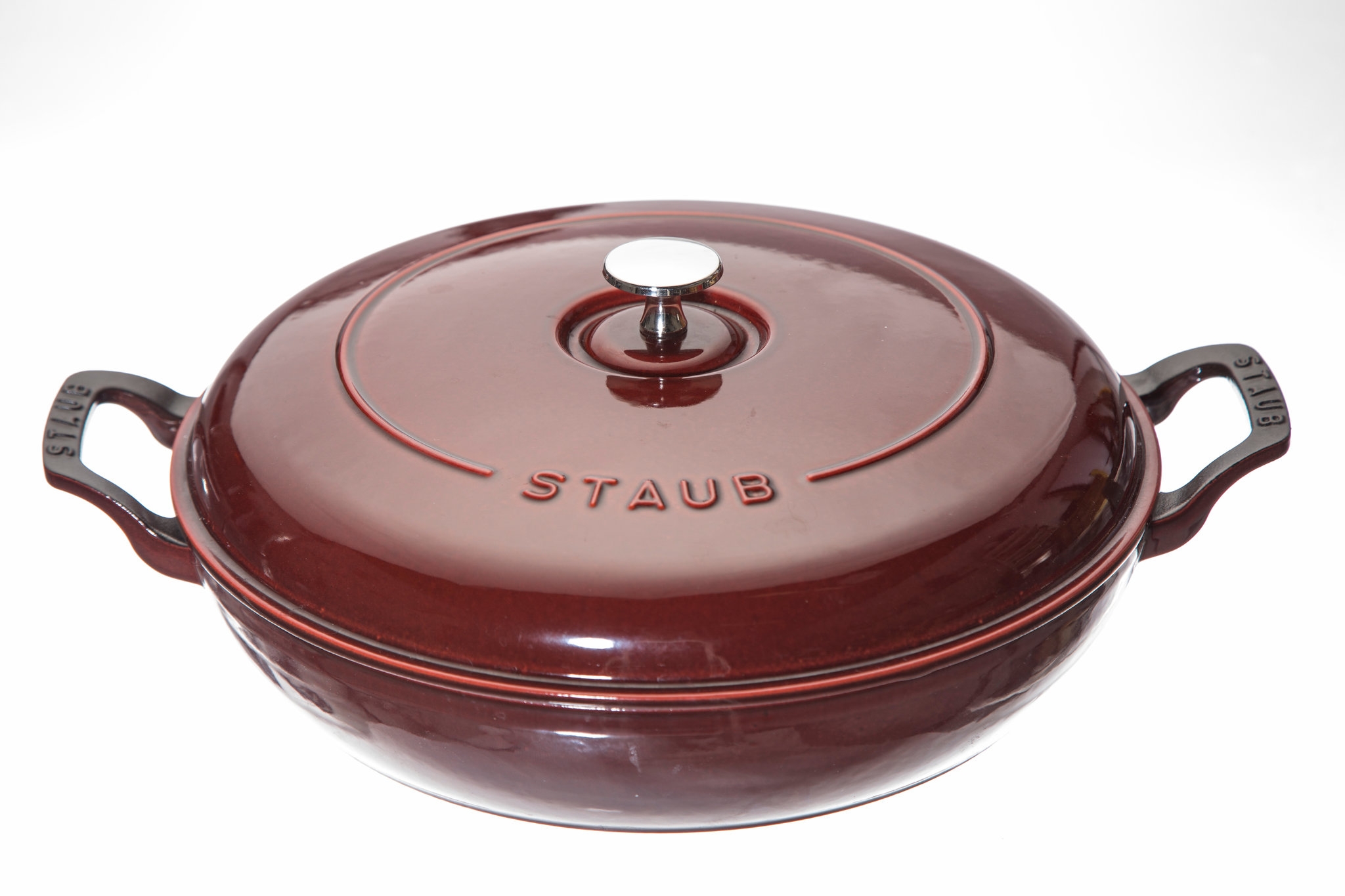 Heavyweight Pot For Holiday Entertaining The New York Times