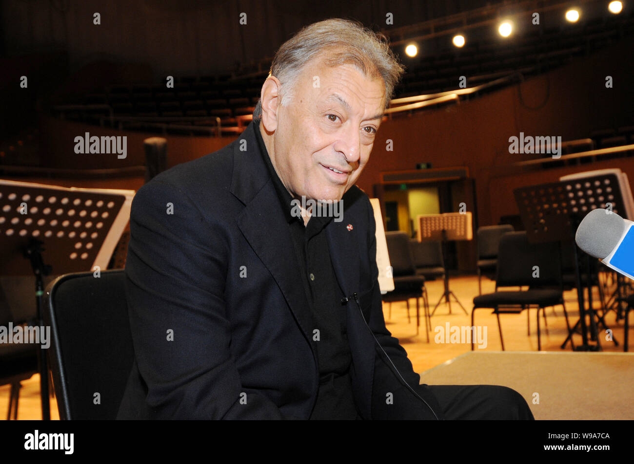 Indian Born Conductor Zubin Mehta Hi res Stock Photography And Images Alamy