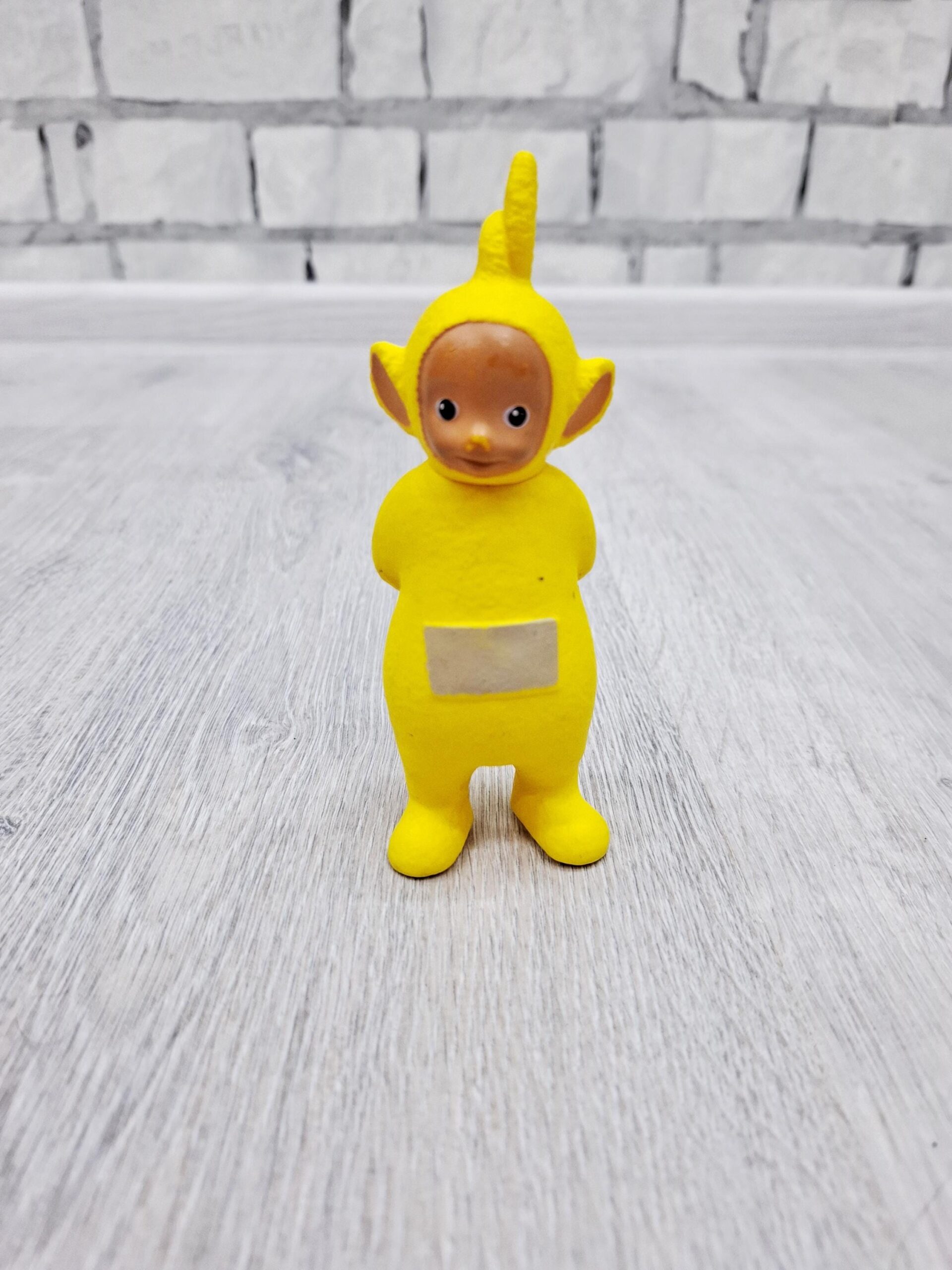 name of yellow teletubby name of yellow teletubby