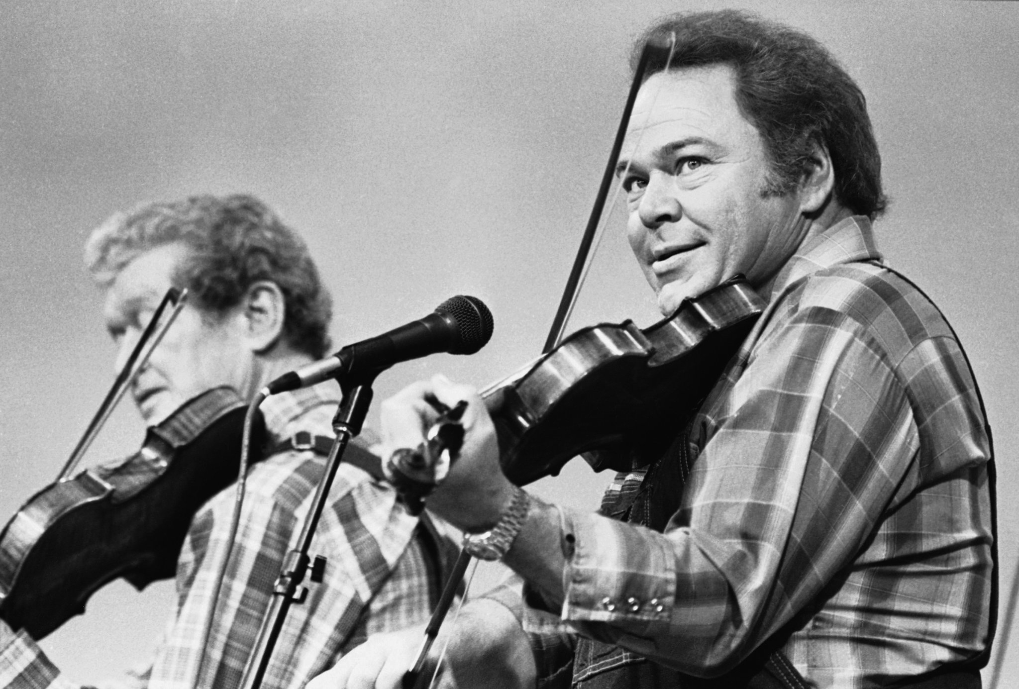 Roy Clark Is Dead At 85 A Face Of Country Music On Hee Haw The New York Times