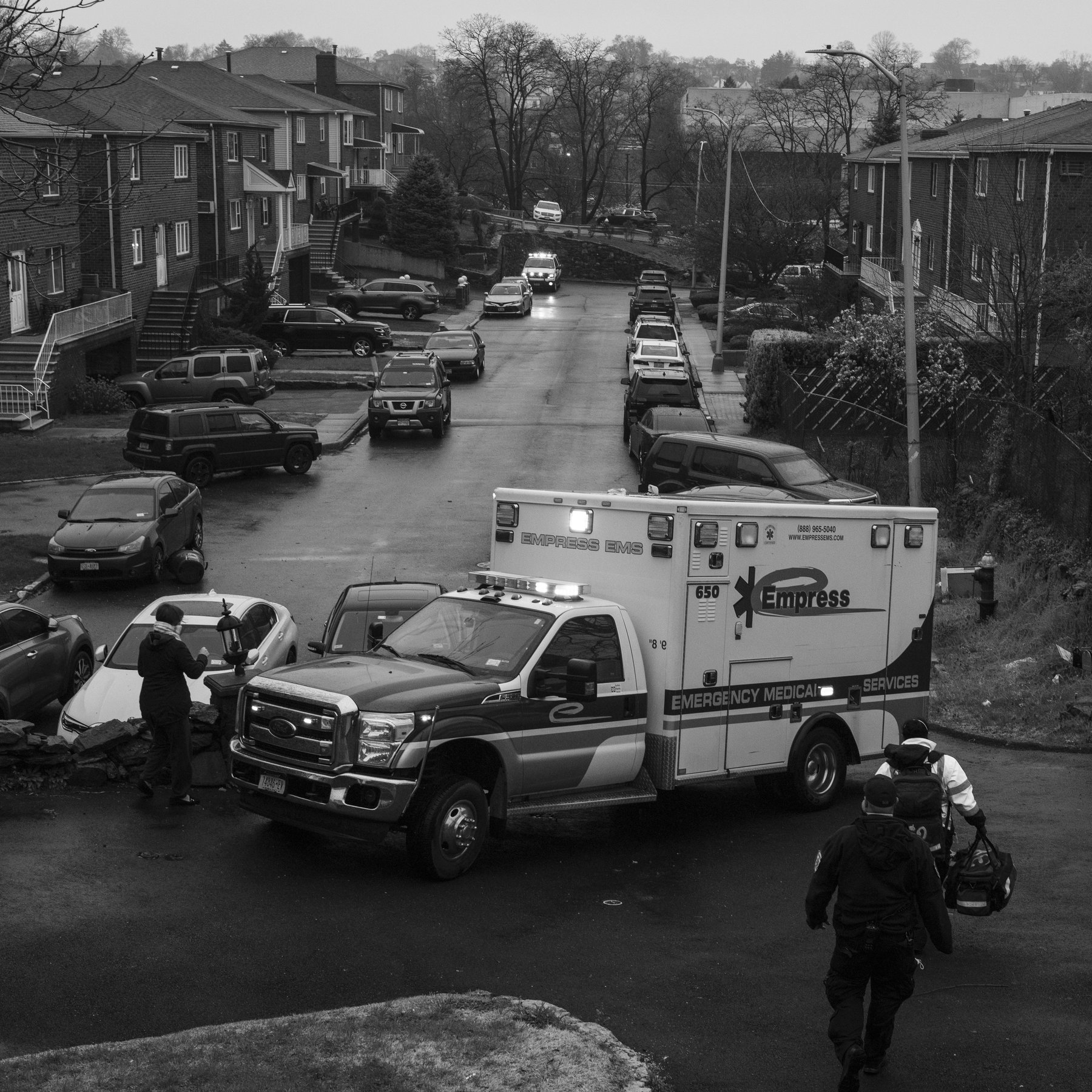 Three Weeks In April An E M T Crew Faces Exhaustion Isolation And Death The New York Times Three Weeks In April An E M T Crew Faces Exhaustion Isolation And Death The New York Times