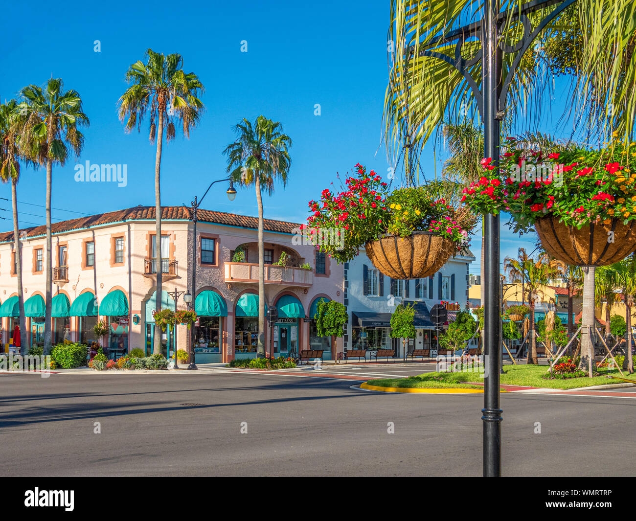 West Venice Avenue In Downtown Venice Florida Shopping And Entertainment Area Stock Photo Alamy