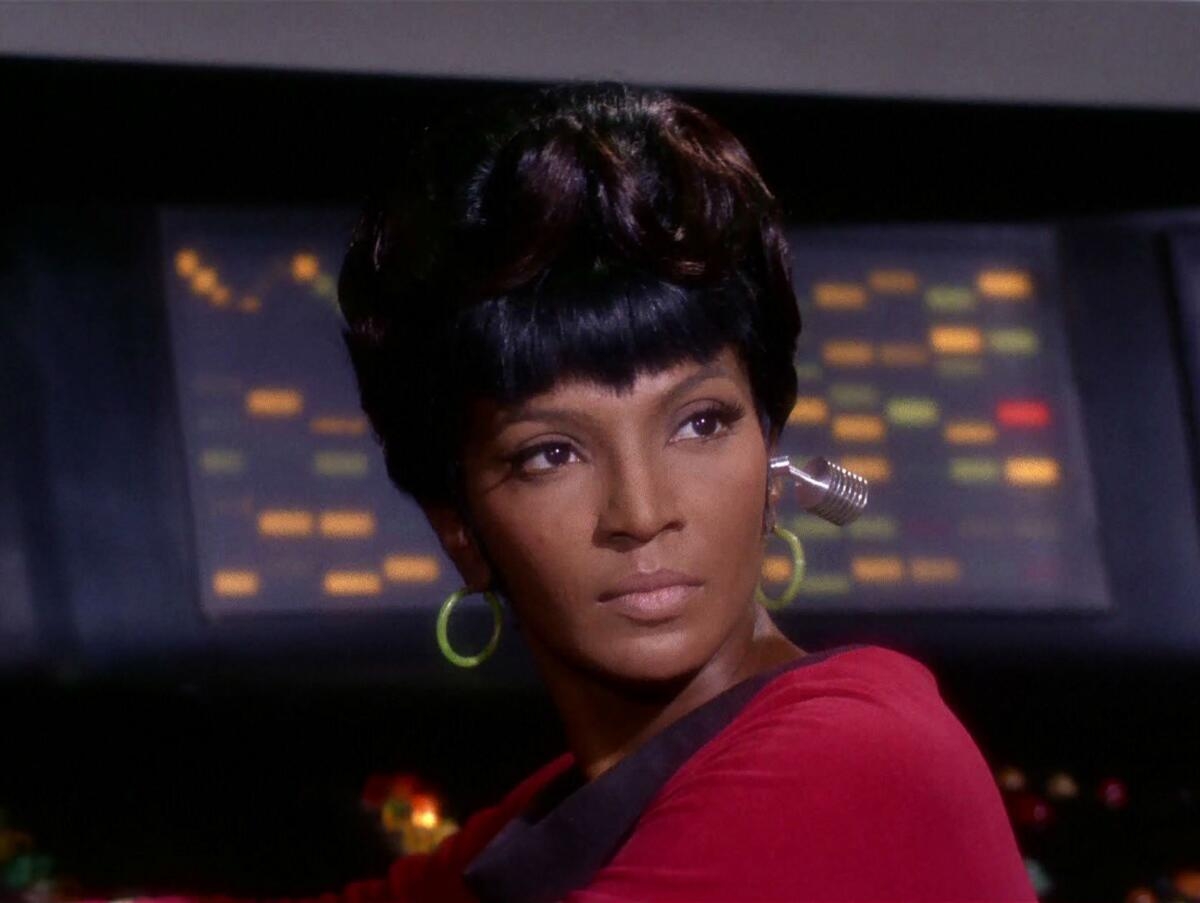 What Made Nichelle Nichols Essential To Star Trek As Uhura Los Angeles Times